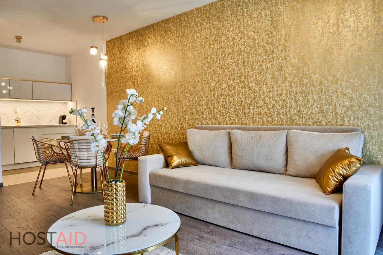 Azúr Apartment - hostAID Siófok Kültér fotó