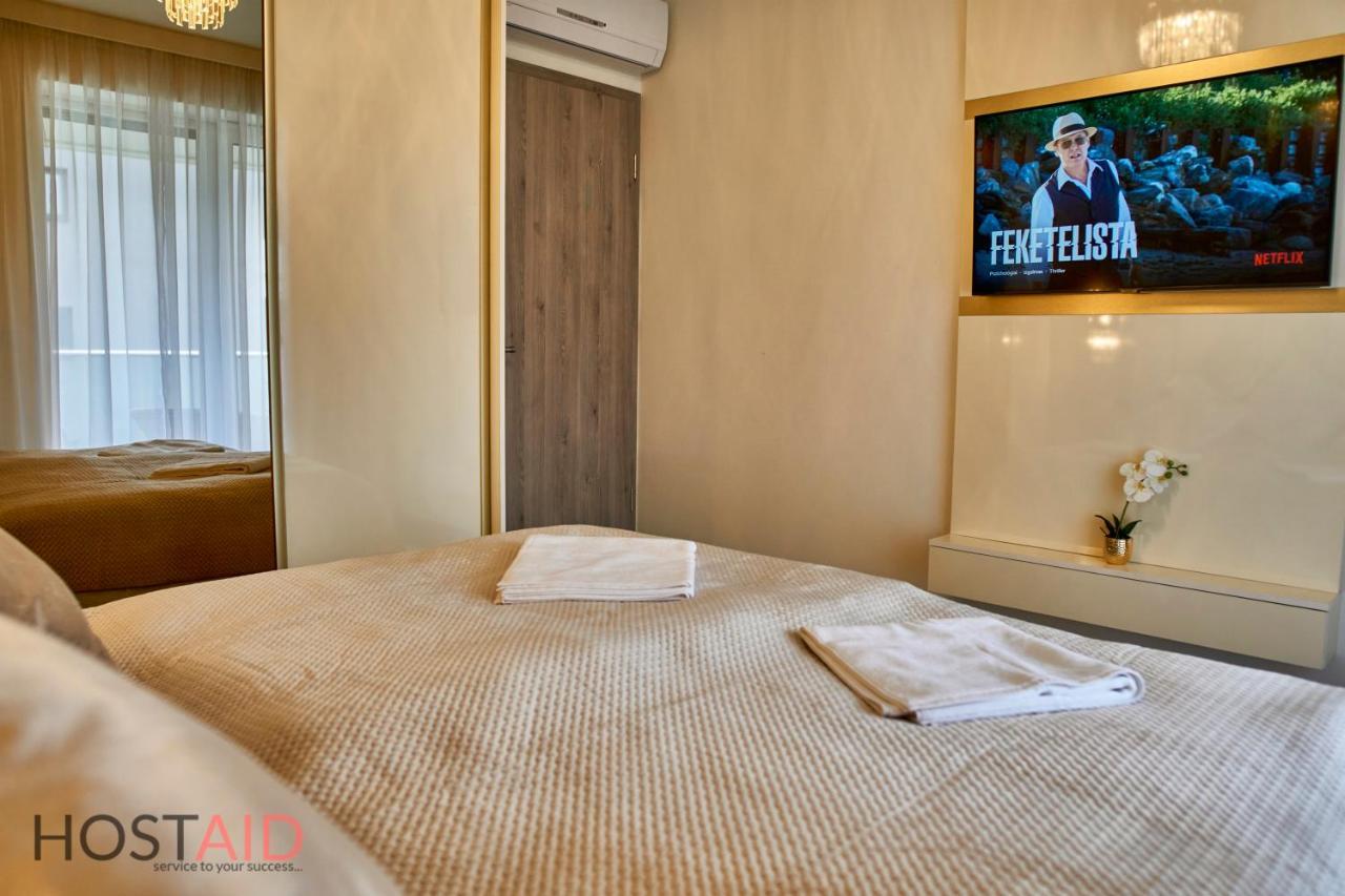 Azúr Apartment - hostAID Siófok Kültér fotó