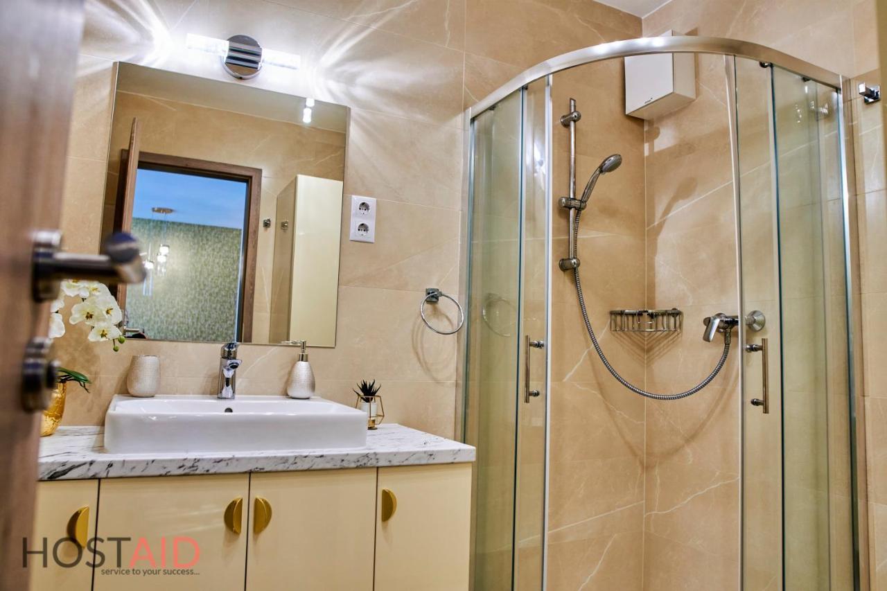 Azúr Apartment - hostAID Siófok Kültér fotó