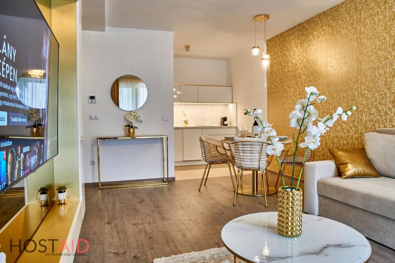 Azúr Apartment - hostAID Siófok Kültér fotó