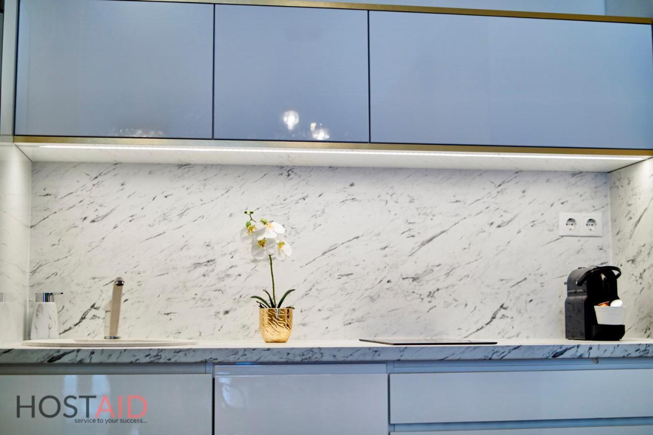 Azúr Apartment - hostAID Siófok Kültér fotó